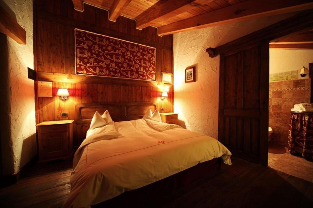 Eco Chalet Maison Dominique Challand-Saint-Anselme エクステリア 写真