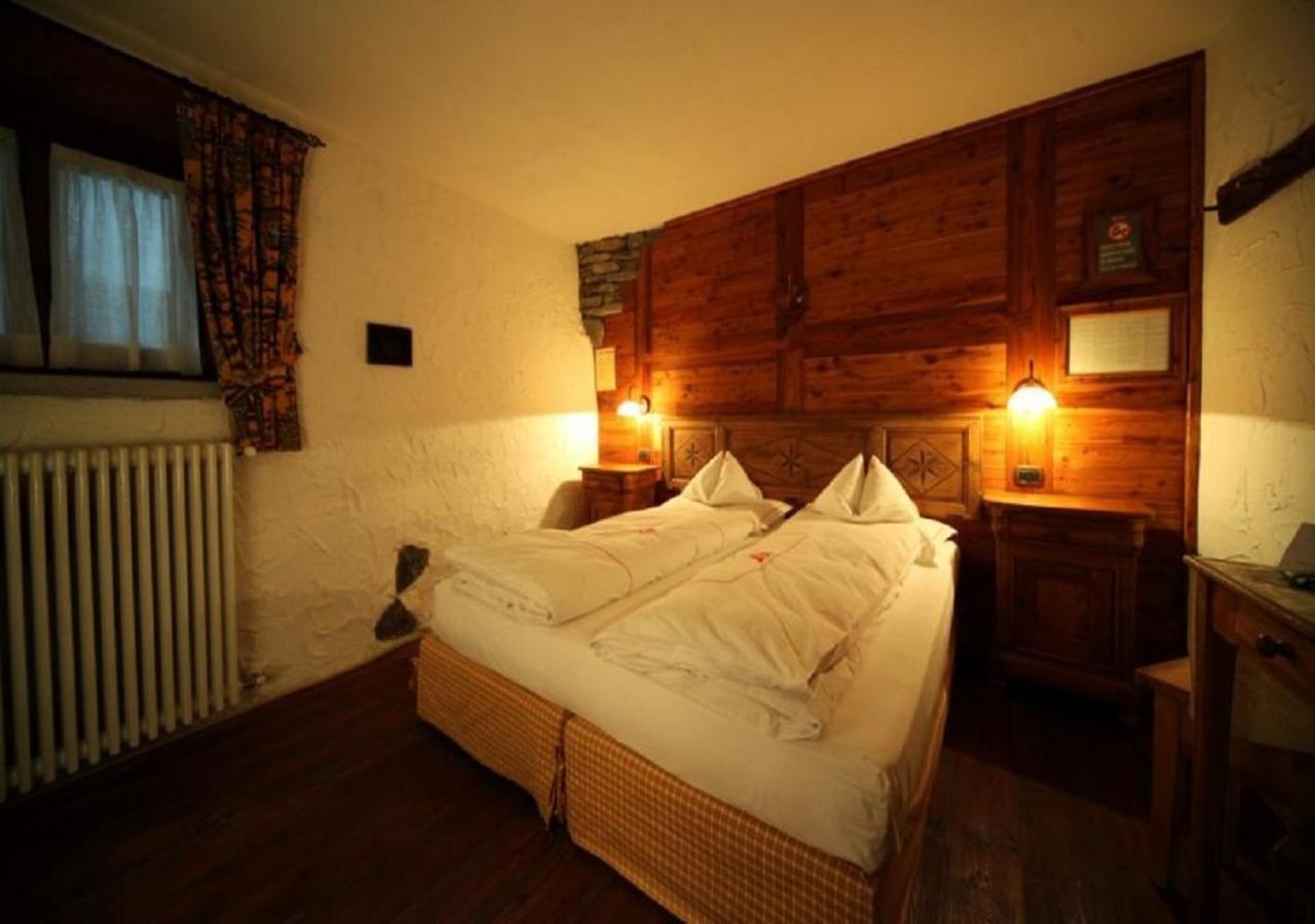 Eco Chalet Maison Dominique Challand-Saint-Anselme エクステリア 写真